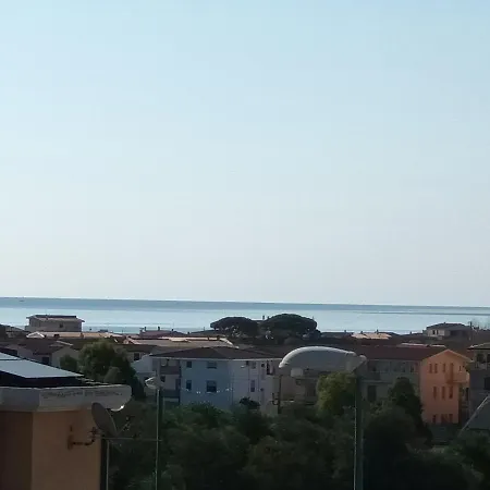 בית נופש Vista Mare לה קאלטה